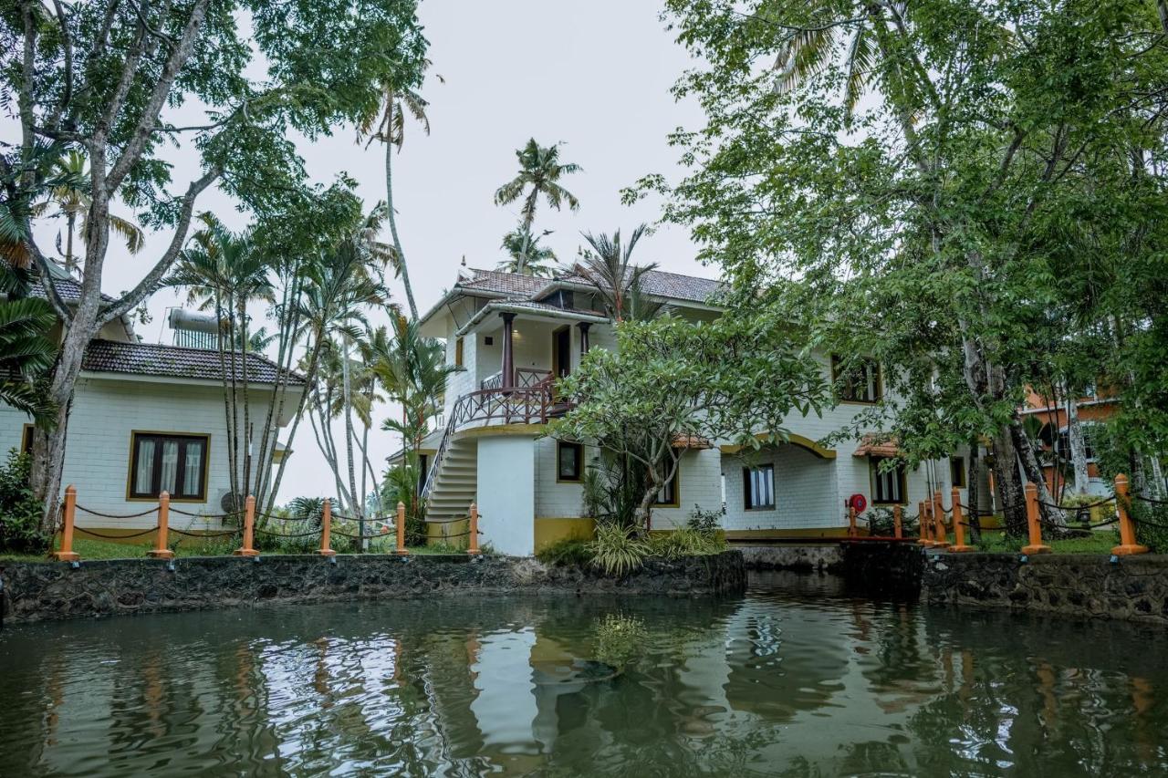 The World Backwaters, Alleppey Kumarakom Eksteriør billede