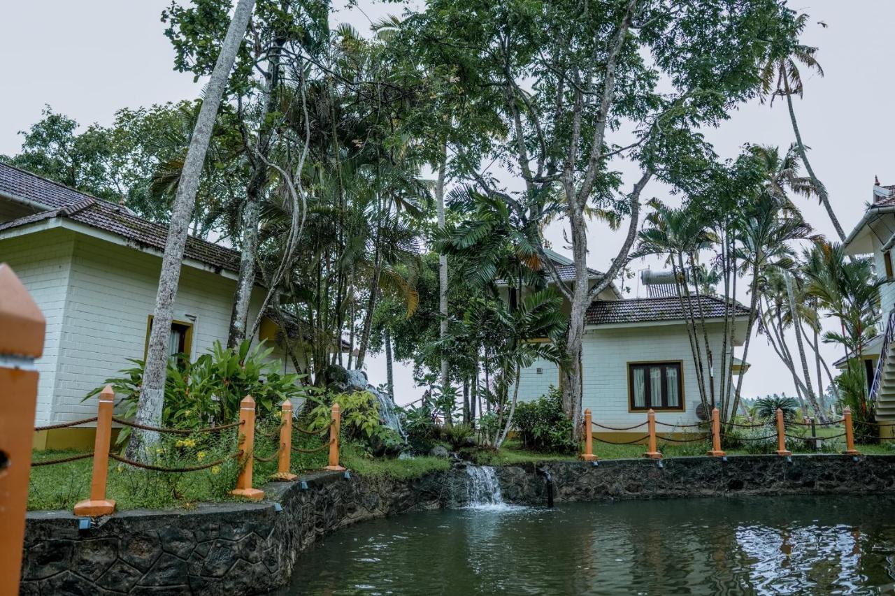 The World Backwaters, Alleppey Kumarakom Eksteriør billede